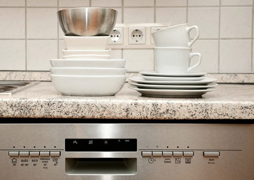 Vinegar can replace kicthen cleaners