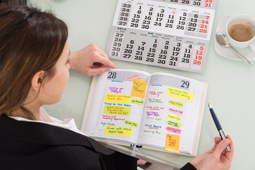 set a schedule to start out right in your business
