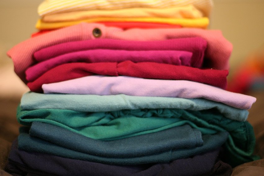 sort seasonal clothing